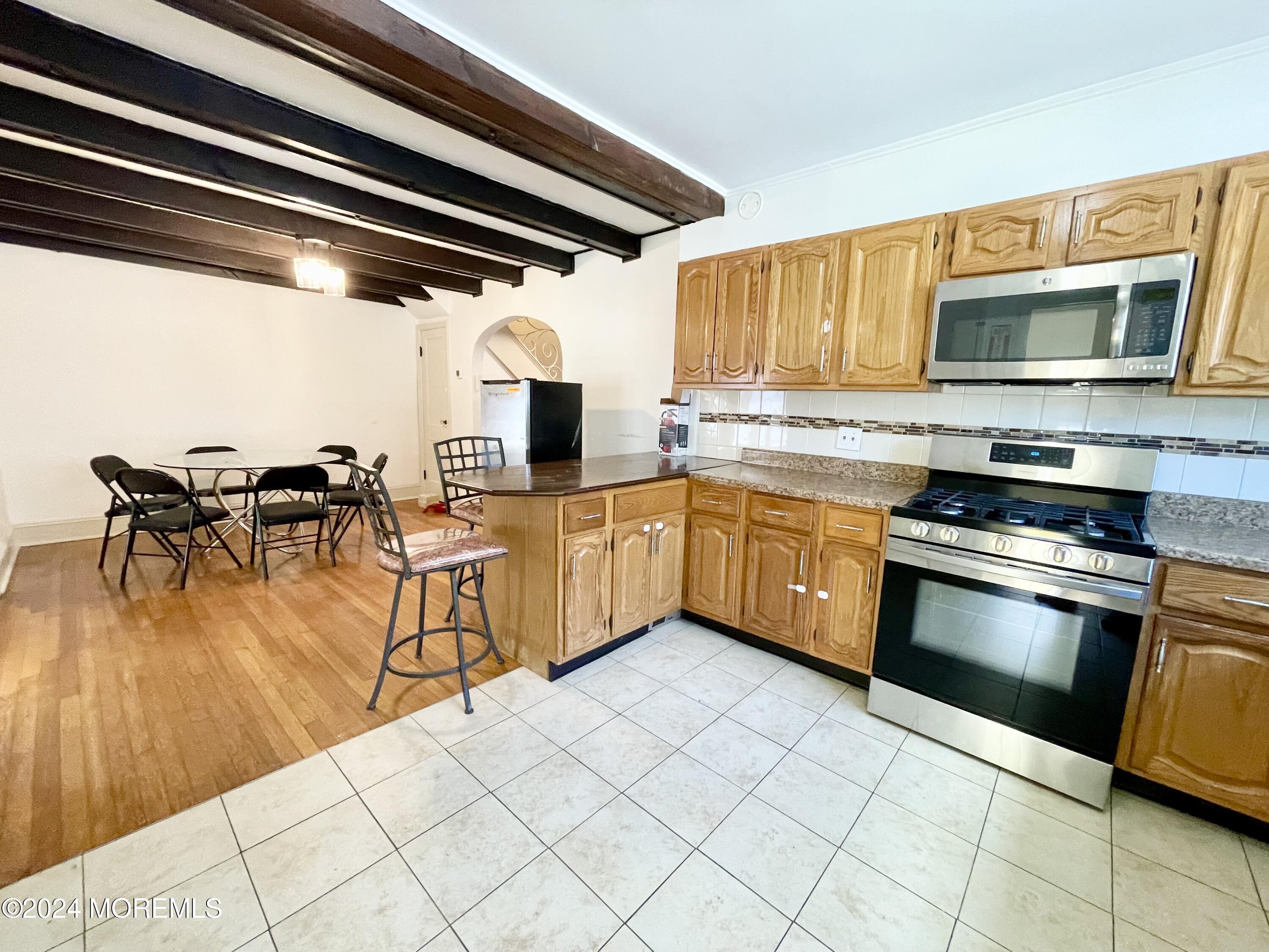 254 Lawrence Avenue Oakhurst NJ 07755