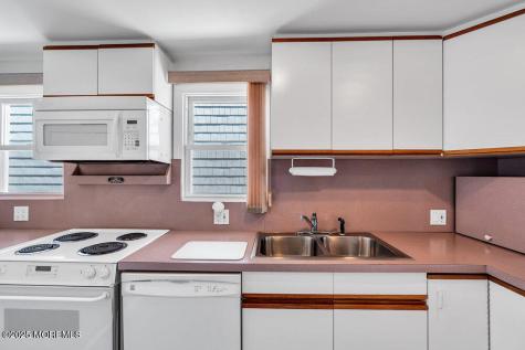 115 Beachfront Manasquan NJ 08736