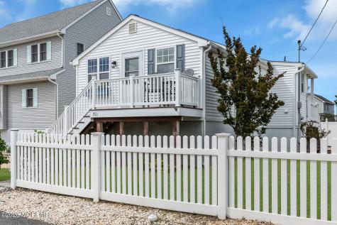 301 W Kupper Drive Normandy Beach NJ 08739
