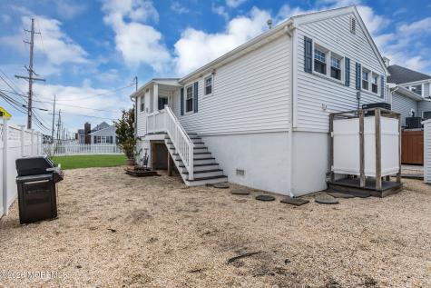 301 W Kupper Drive Normandy Beach NJ 08739