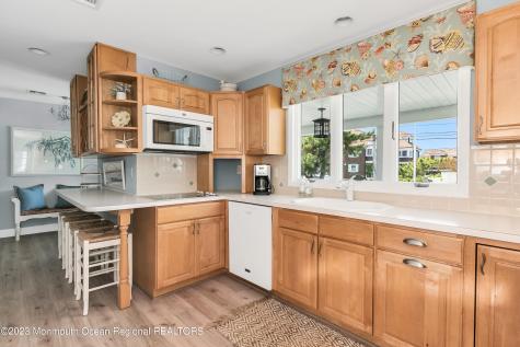 649 Main Avenue Bay Head NJ 08742