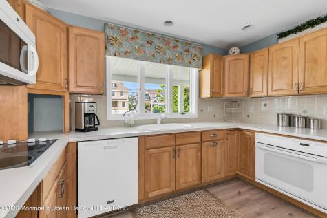 649 Main Avenue Bay Head NJ 08742