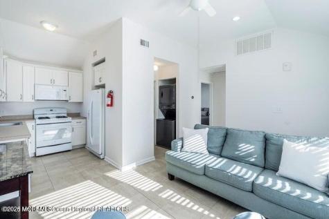 109 W Pompano Way Lavallette NJ 08735