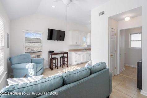 109 W Pompano Way Lavallette NJ 08735