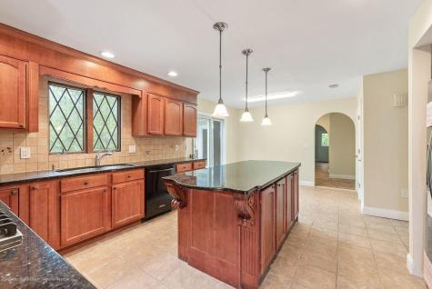 33 Heath Avenue Oakhurst NJ 07755