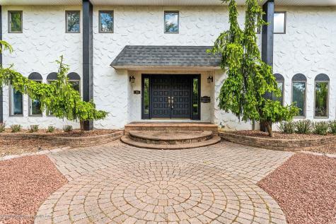 33 Heath Avenue Oakhurst NJ 07755