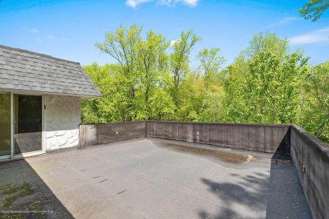 33 Heath Avenue Oakhurst NJ 07755