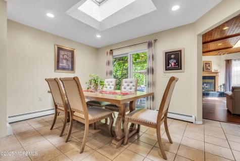 29 Woodrow Street Oakhurst NJ 07755