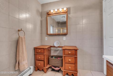 29 Woodrow Street Oakhurst NJ 07755