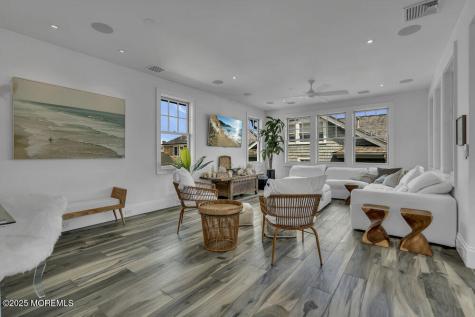 985 Ocean Avenue Mantoloking NJ 08738