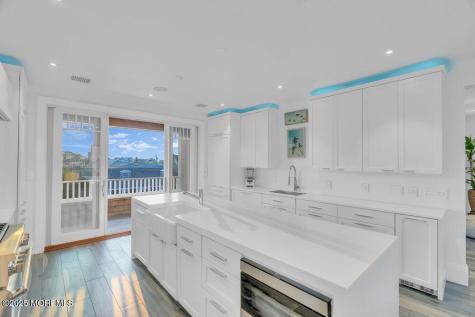985 Ocean Avenue Mantoloking NJ 08738