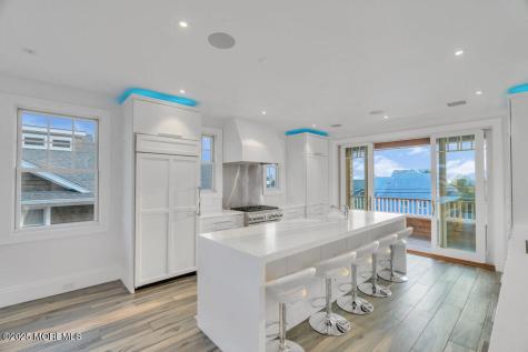 985 Ocean Avenue Mantoloking NJ 08738