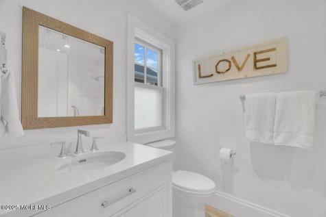 985 Ocean Avenue Mantoloking NJ 08738