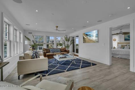 985 Ocean Avenue Mantoloking NJ 08738