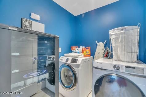 985 Ocean Avenue Mantoloking NJ 08738