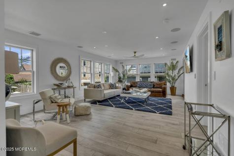 985 Ocean Avenue Mantoloking NJ 08738