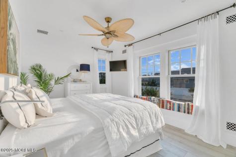 985 Ocean Avenue Mantoloking NJ 08738