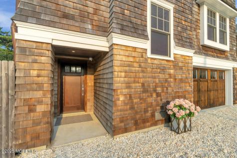 985 Ocean Avenue Mantoloking NJ 08738