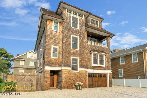 985 Ocean Avenue Mantoloking NJ 08738
