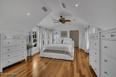 985 Ocean Avenue Mantoloking NJ 08738