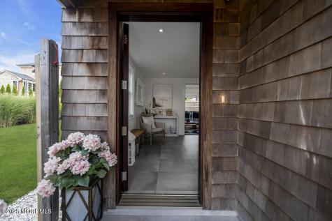 985 Ocean Avenue Mantoloking NJ 08738