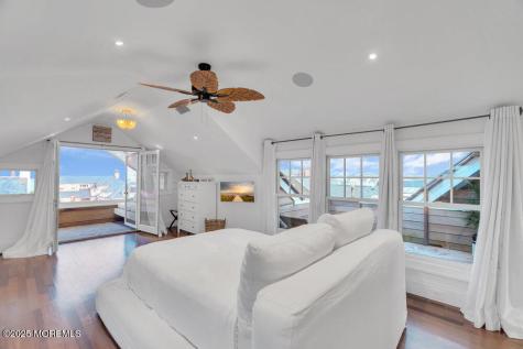 985 Ocean Avenue Mantoloking NJ 08738