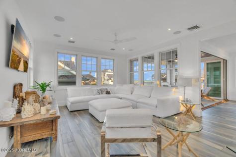 985 Ocean Avenue Mantoloking NJ 08738