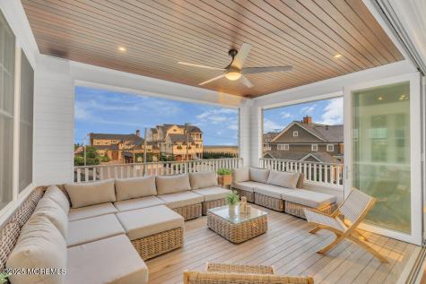 985 Ocean Avenue Mantoloking NJ 08738