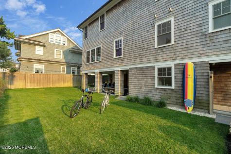 985 Ocean Avenue Mantoloking NJ 08738