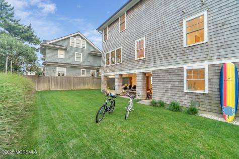 985 Ocean Avenue Mantoloking NJ 08738