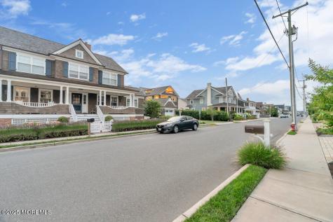 985 Ocean Avenue Mantoloking NJ 08738