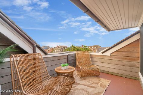 985 Ocean Avenue Mantoloking NJ 08738