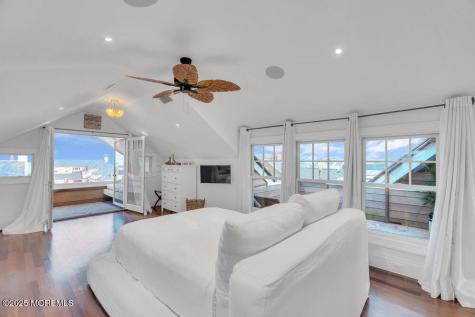 985 Ocean Avenue Mantoloking NJ 08738