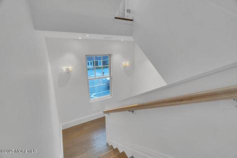 985 Ocean Avenue Mantoloking NJ 08738