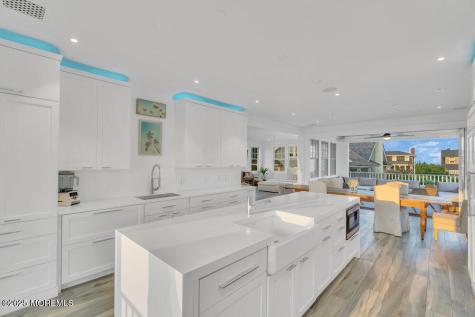 985 Ocean Avenue Mantoloking NJ 08738