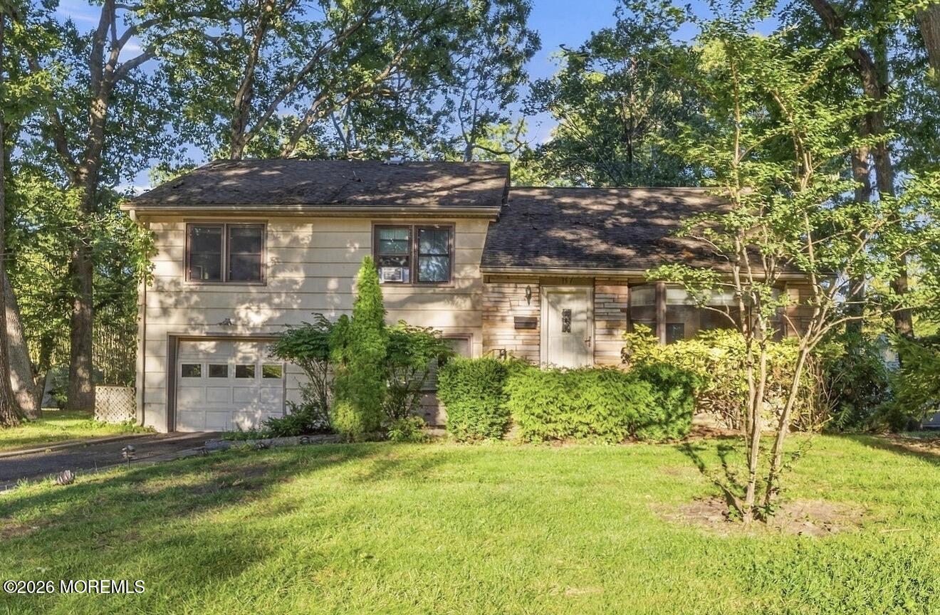 187 Elmwood Road Oakhurst NJ 07755