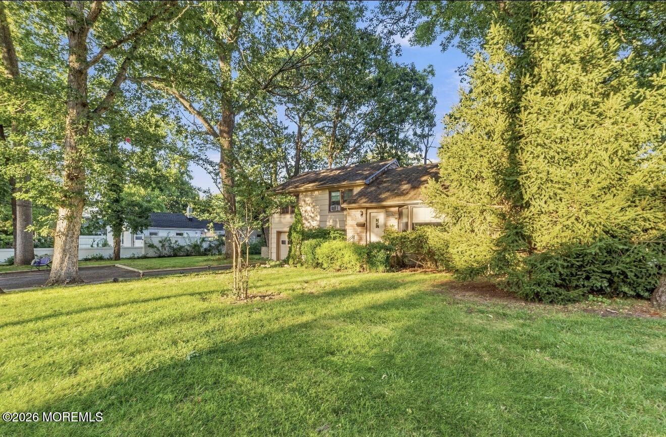 187 Elmwood Road Oakhurst NJ 07755