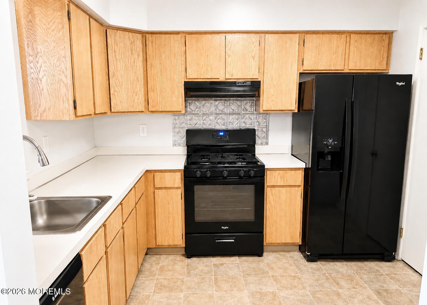 113 Dundee Court Aberdeen NJ 07747