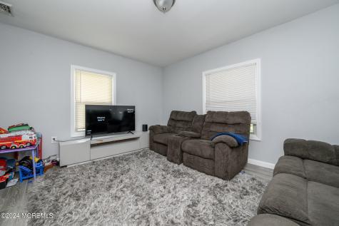 405 Main Street Keansburg NJ 07734