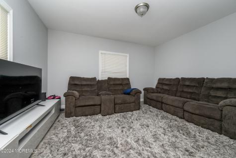 405 Main Street Keansburg NJ 07734