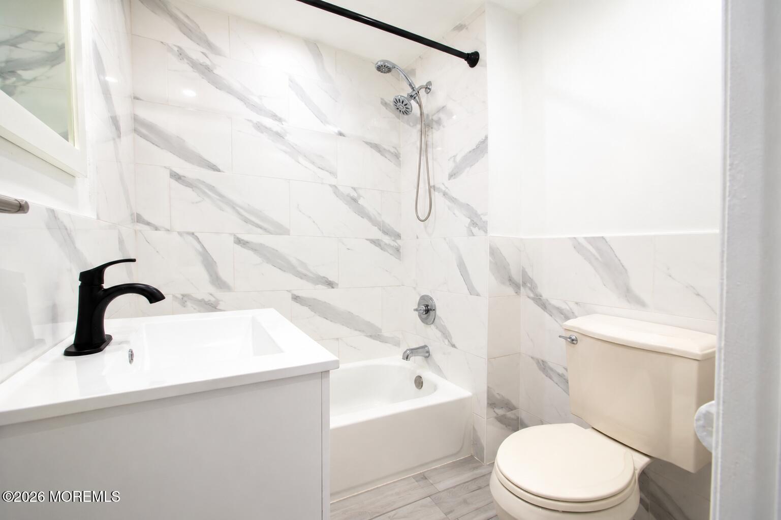 246 Brookside Avenue South Amboy NJ 08879