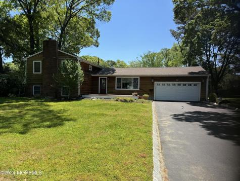 282 Lawrence Avenue Oakhurst NJ 07755
