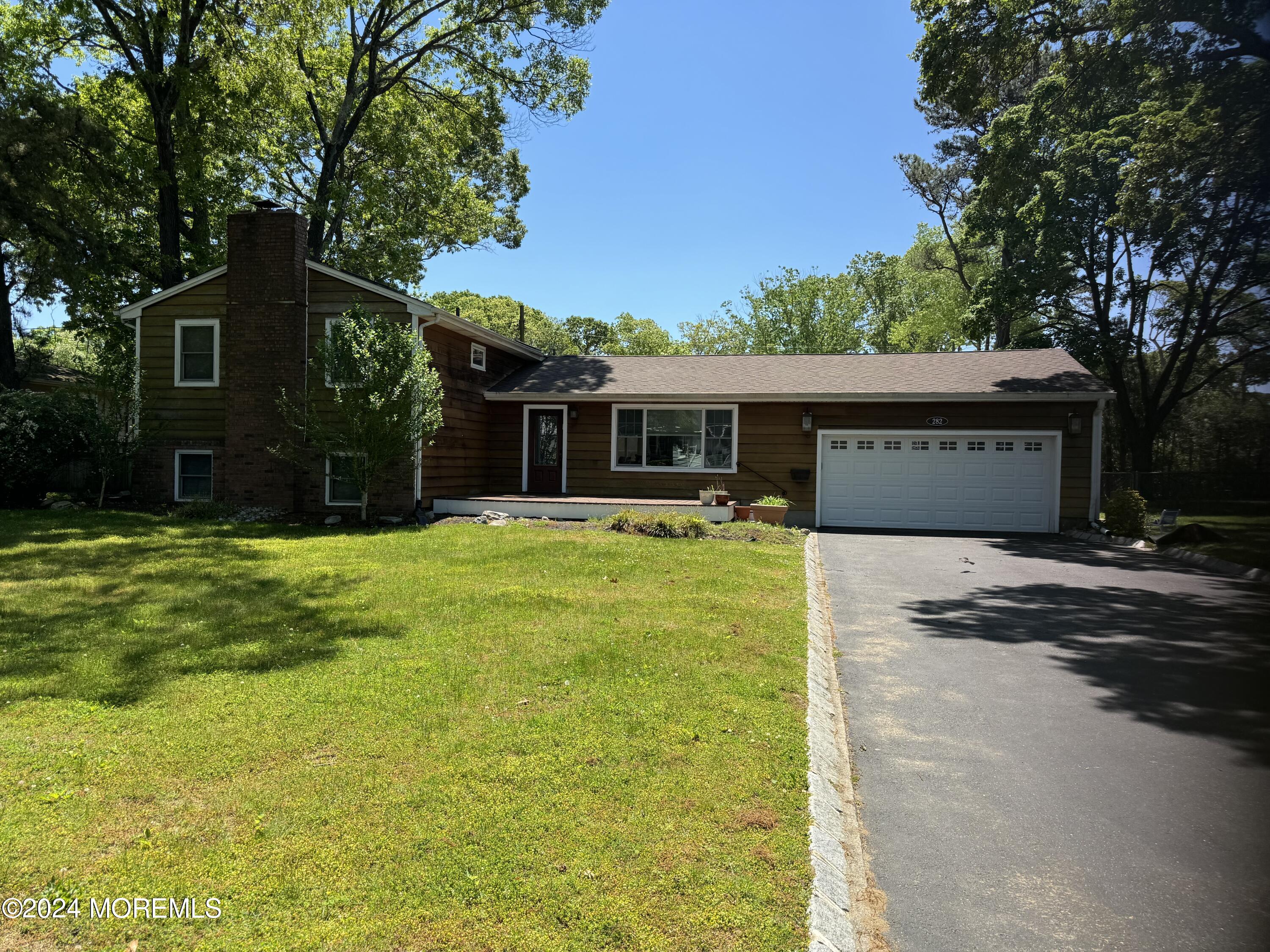 282 Lawrence Avenue Oakhurst NJ 07755