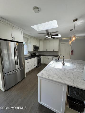 282 Lawrence Avenue Oakhurst NJ 07755