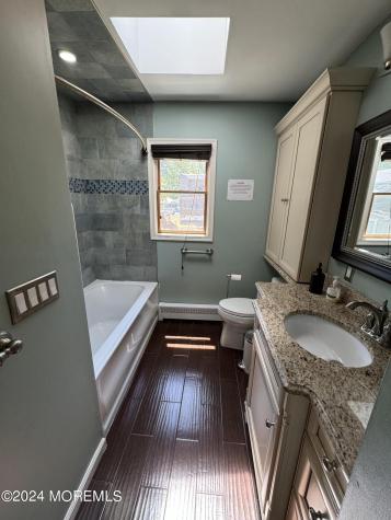 282 Lawrence Avenue Oakhurst NJ 07755