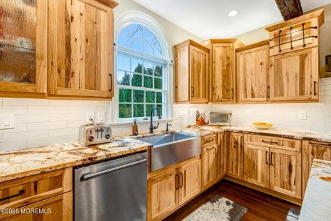 909 Brookside Avenue Ocean Twp NJ 07712