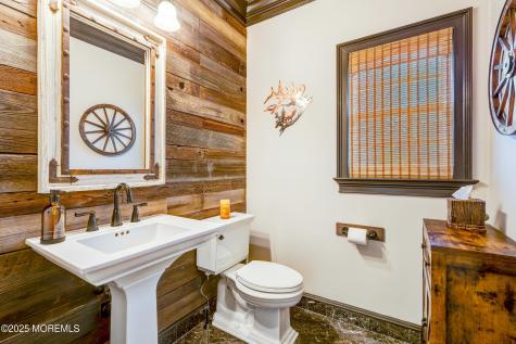 909 Brookside Avenue Ocean Twp NJ 07712