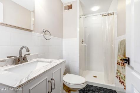 909 Brookside Avenue Ocean Twp NJ 07712