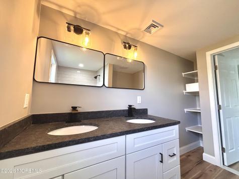 408 Forepeak Avenue Beachwood NJ 08722