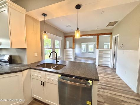 408 Forepeak Avenue Beachwood NJ 08722